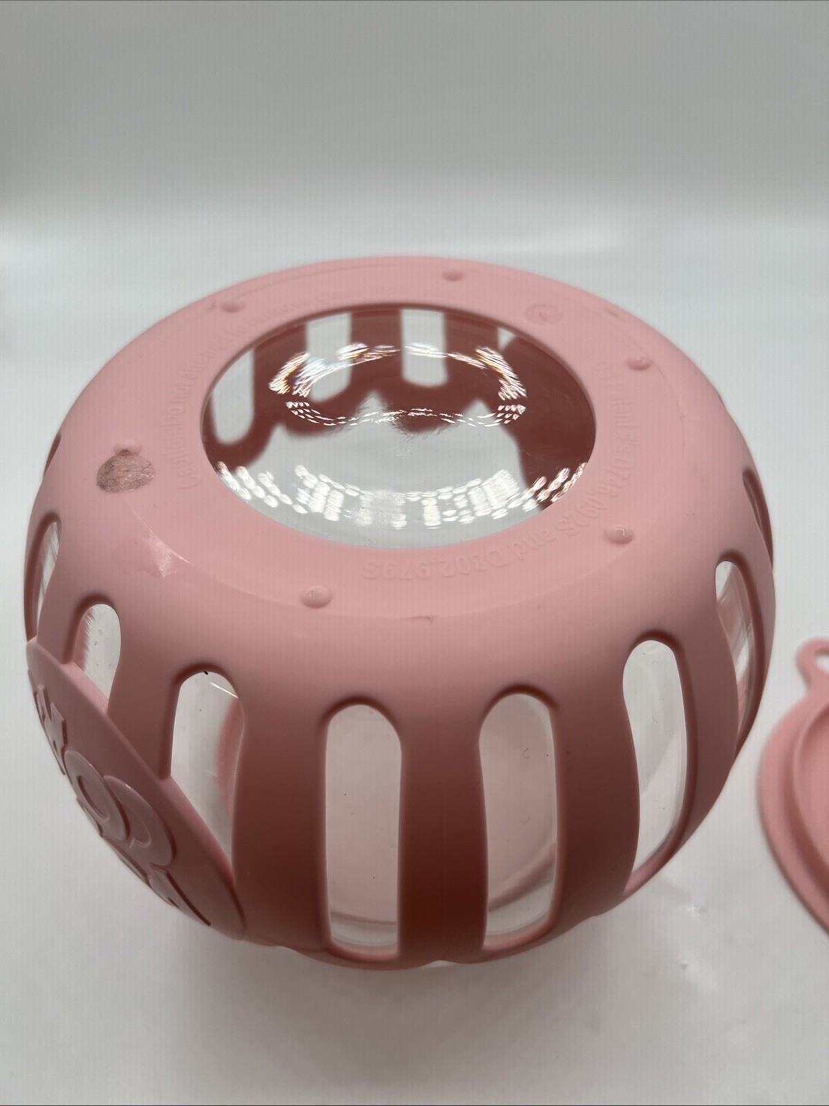 Paris Hilton Microwave Popcorn Popper, Dishwasher Safe, 3.3-Quart, Pink, New