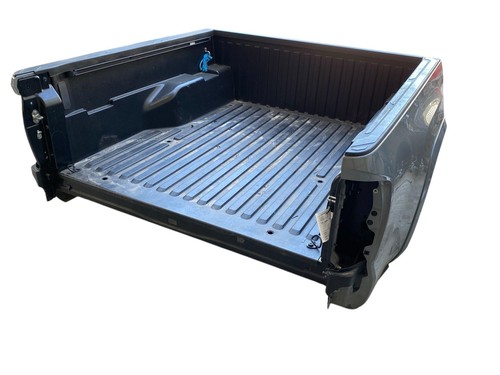2016-2023 TOYOTA TACOMA 5' PICKUP BOX BED W/FENDER FLARE CEMENT (FC14) *SCRATCH* - Picture 5 of 23