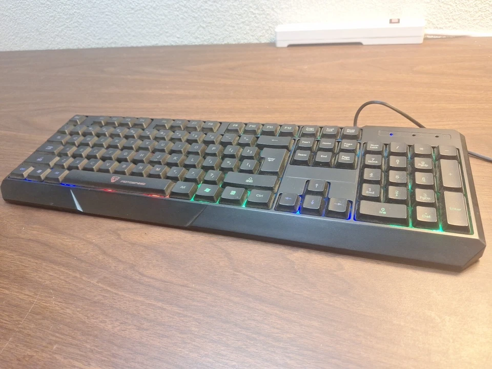 Motospeed Gaming Keyboard With Multicolored LED Option - Image 2 of 4