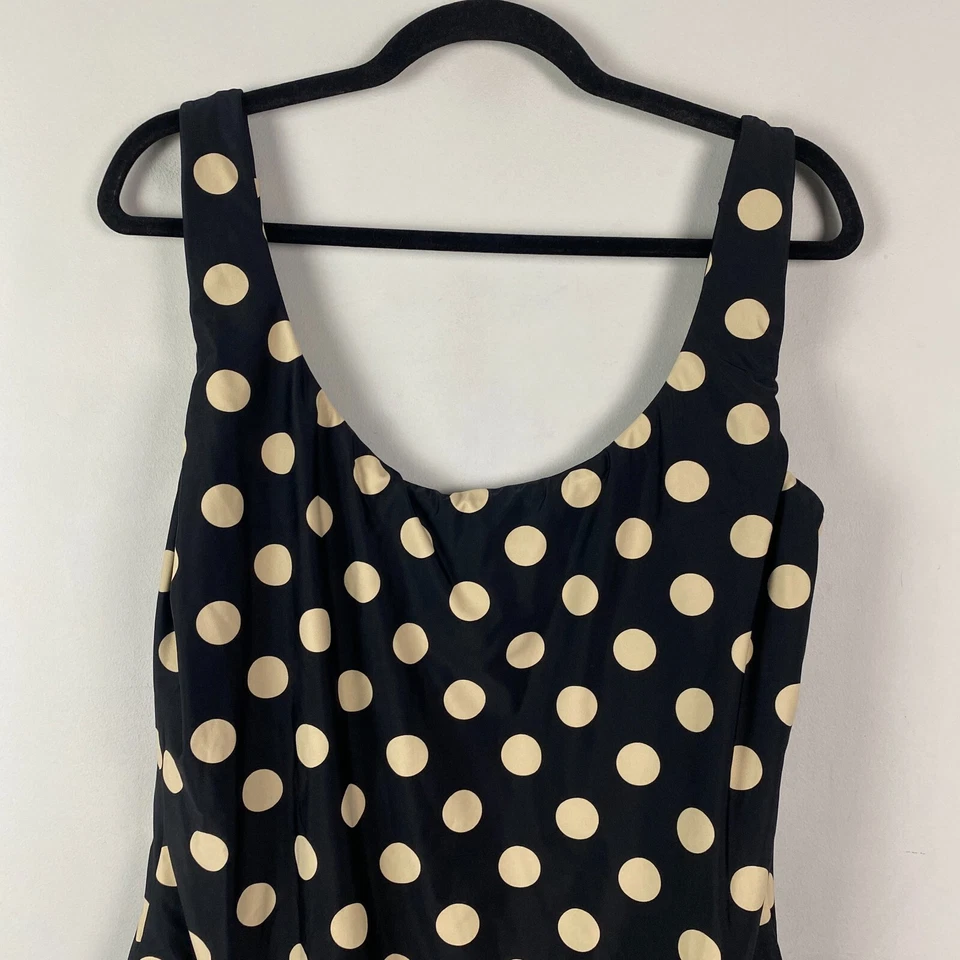 Traje de baño J Crew cuello redondo de una pieza con estampado de rayas de puntos reversible para mujer 18 Foto 2 de 4