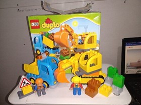LEGO DUPLO DUMP TRUCK & TRACKED EXCAVATOR (10812)100% COMPLETE W/BOX & MANUAL 