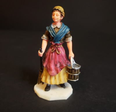 Lemax Christmas Village Town Scrub Woman 92282 Maid Cleaning Lady Broken Broom