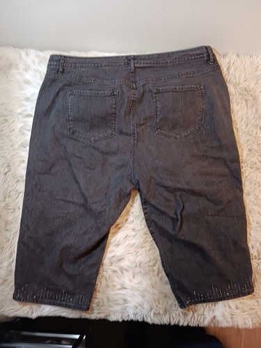 Gloria Vanderbilt Capris Size 18W Black All Around Slimming Effect Comfort  Waist | eBay