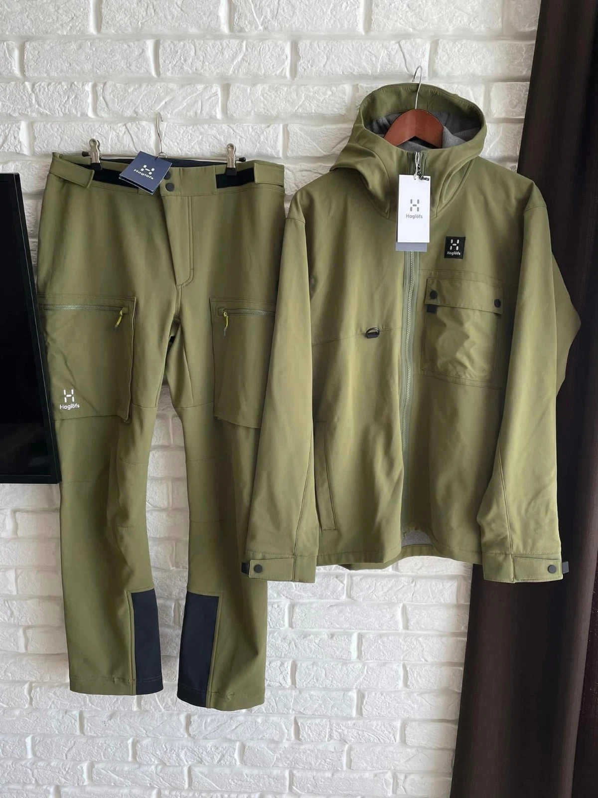New men s HAGLOFS insulated softshell suit (Verket jacket / pants poc winter) L