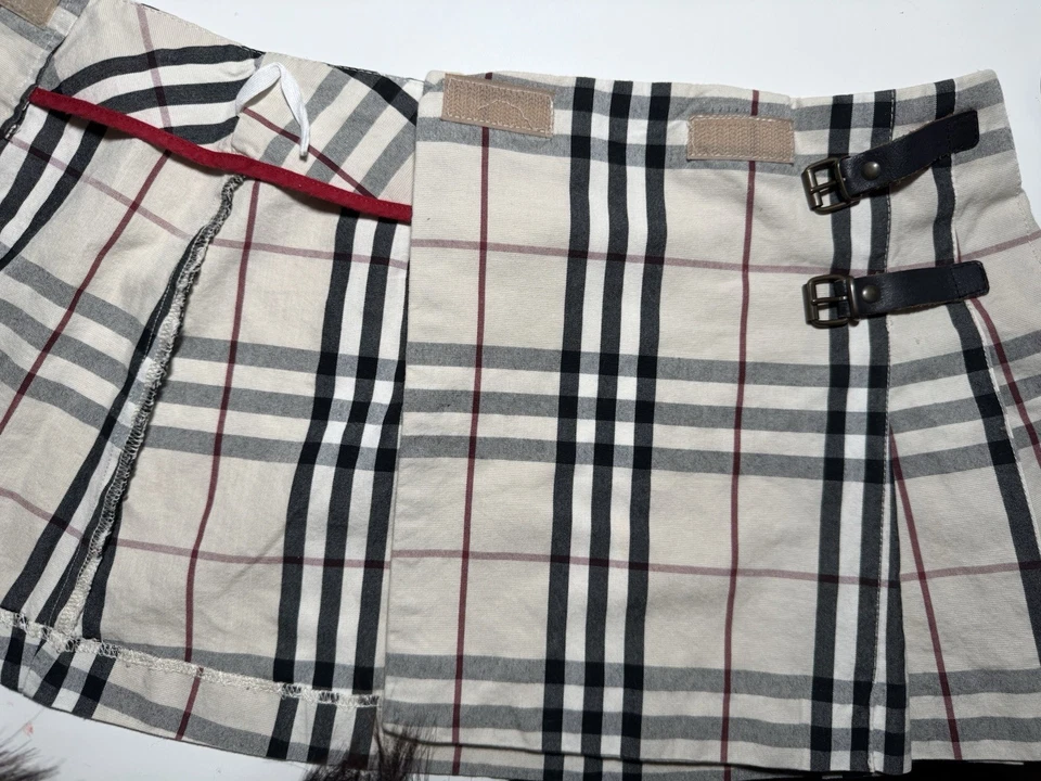 Falda vintage Burberry niñas talla 6 solo usada una vez excelente estado rara encontrada Foto 4 de 4