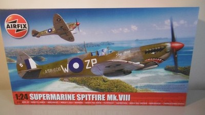 Airfix A17002 1/24 Supermarine Spitfire Mk.VIII RAAF, RAF USAAF Bausatz