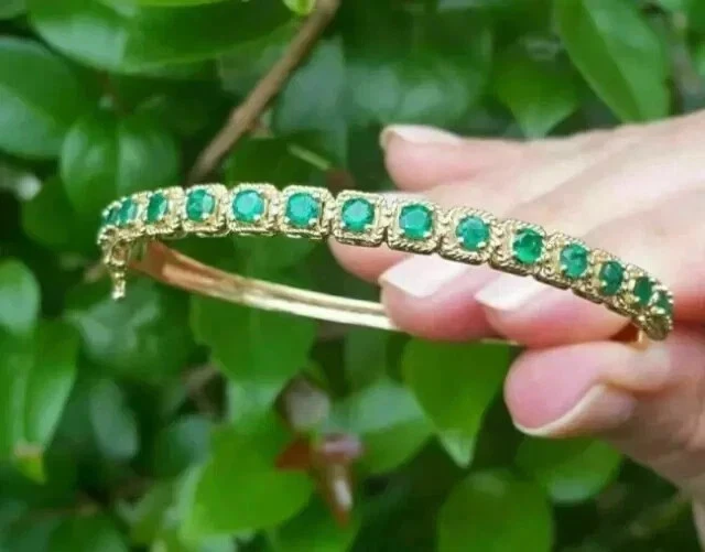 Brazalete tenis esmeralda natural de 4,00 quilates corte redondo chapado en oro amarillo de 14 quilates Foto 2 de 4