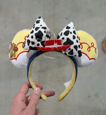 NEW🌟2026 Toy Story Pixar Sheriff Jessie Cow Minnie Mickey Mouse
