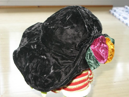 Toucan Collection Blk Velveteen Wide Brim VTG Hat Floral Front Trim O/S EEC - Picture 2 of 6