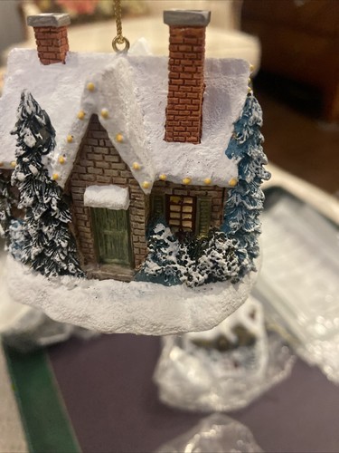 28 The Bradford Edition Thomas Kinkade's Winter Memories Illuminated Ornaments - Picture 10 of 23