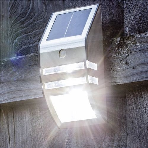 SOLAR POWERED PIR MOTION SENSOR 2 IN 1 INTELLIGENT STANDBY COURTESY LIGHT - Picture 1 of 12