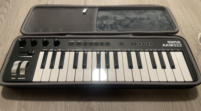 midiplus AKM322 mini size 32 keys USB MIDI Keyboard Controller Deluxe 32-Key