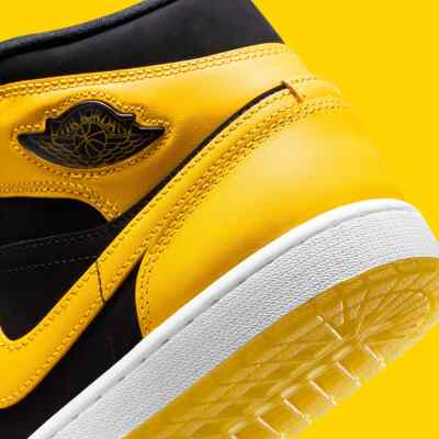 yossi-777☆NIKEAirJORDAN1mid 28cm花道モデル Nike Air Jordan 1 Mid Shoes New Love Black Yellow HJ6654-071