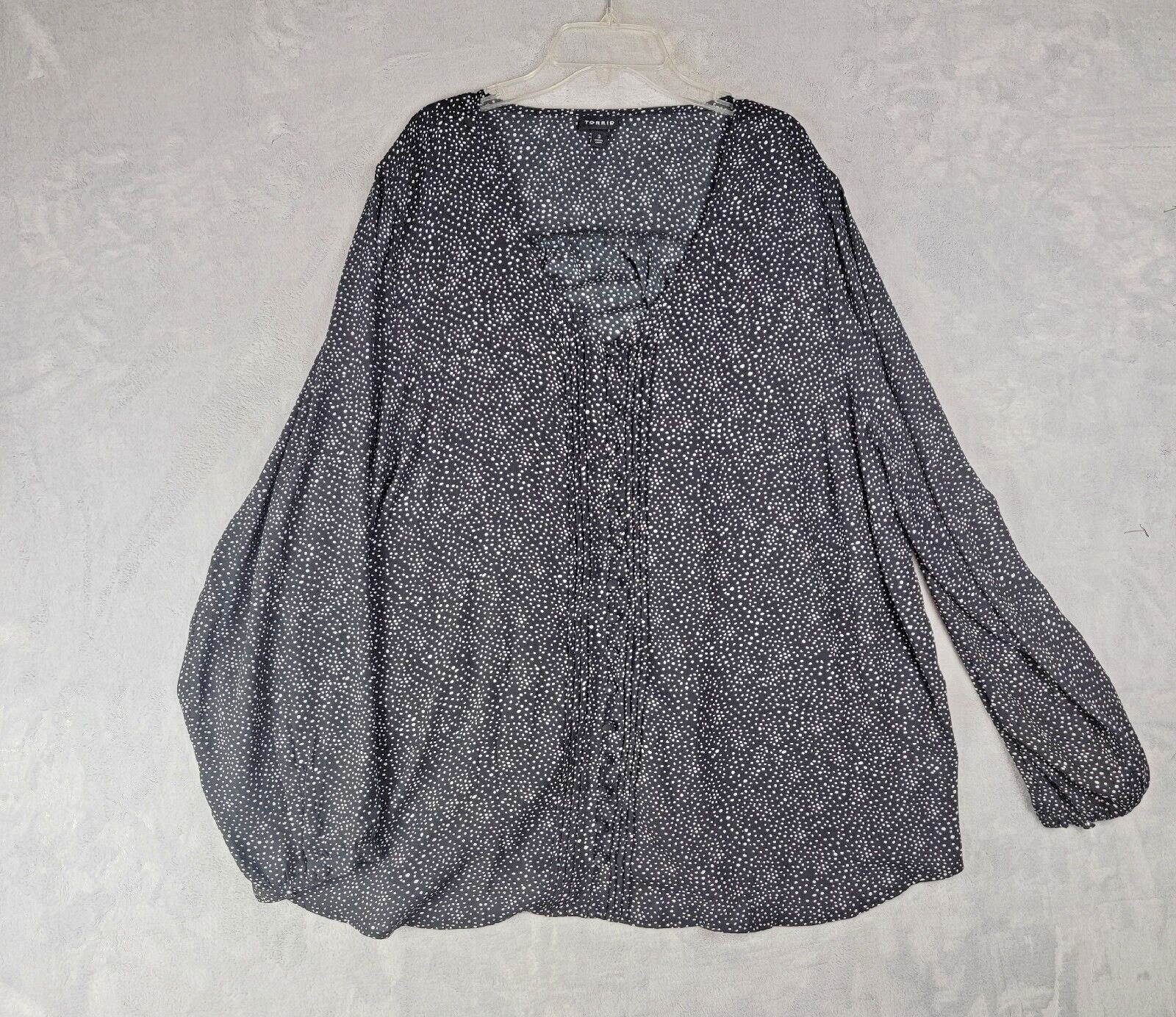 Torrid Womens Black and White Long Sleeve Casual Business Button Down Shirt