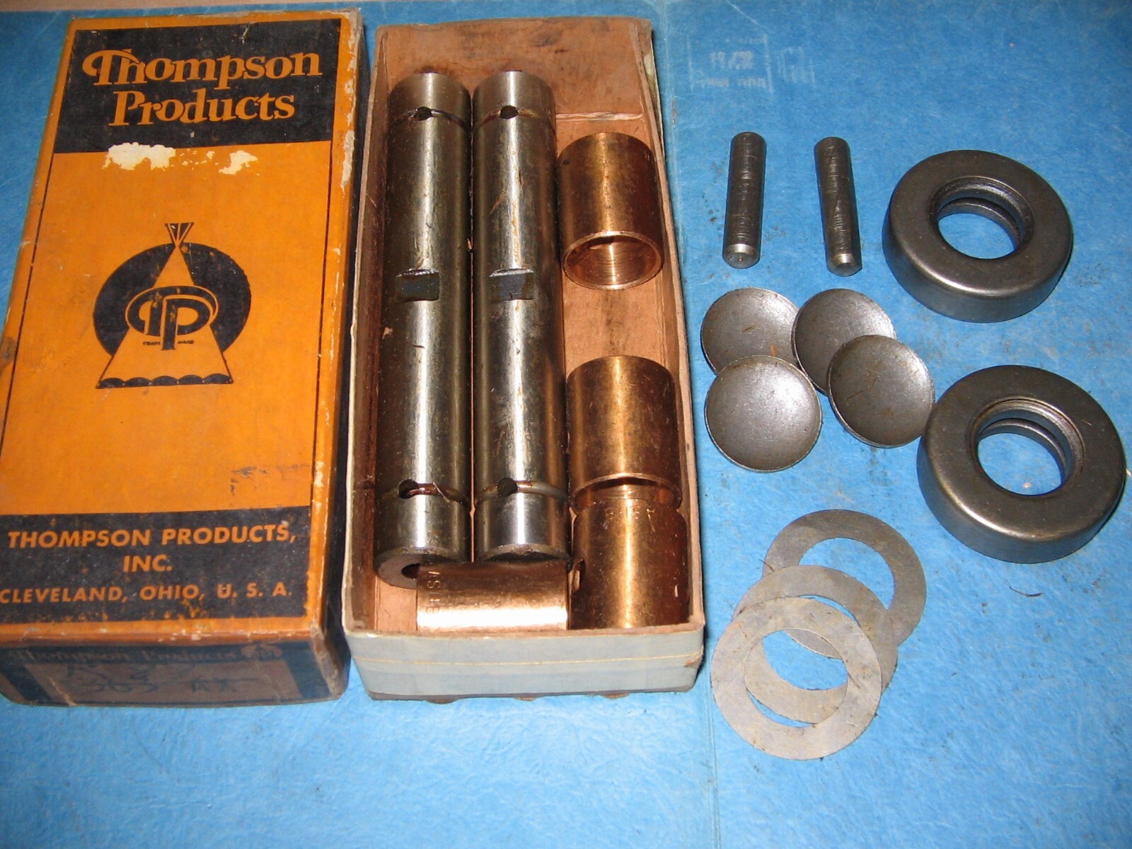 CADILLAC 1936 3660 8-CYLINDER KING PIN KIT | eBay