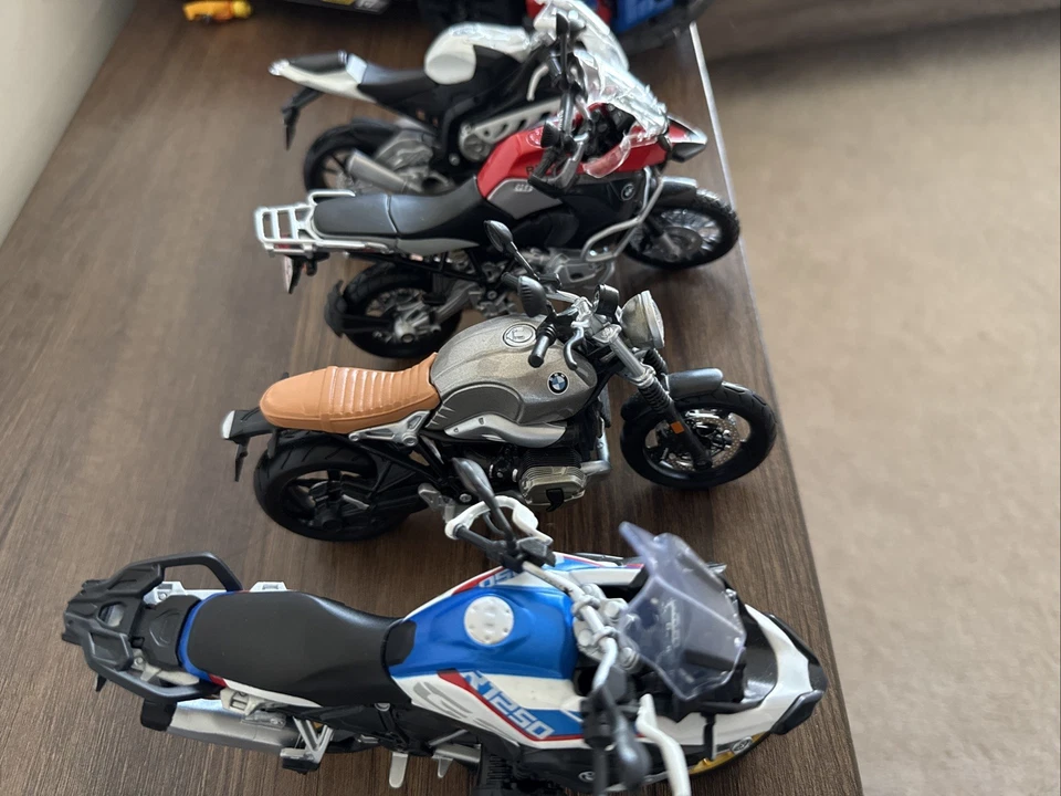 Maisto BMW Motorcycles Set of 4 Used - Image 3 of 3