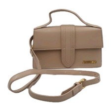 Borsa a tracolla Jacquemus Le Bambino Mini Flap beige design di lusso