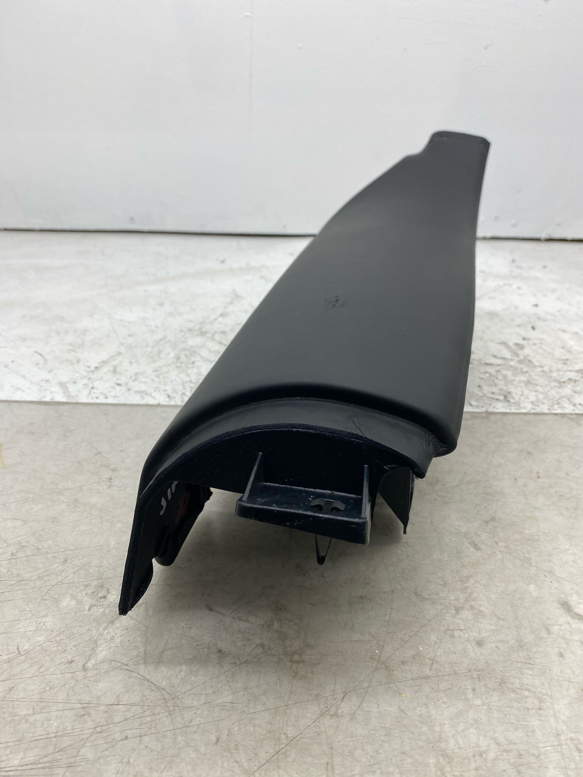 Bentley Flying Spur 2014-2018 REAR+RIGHT Pillar trim