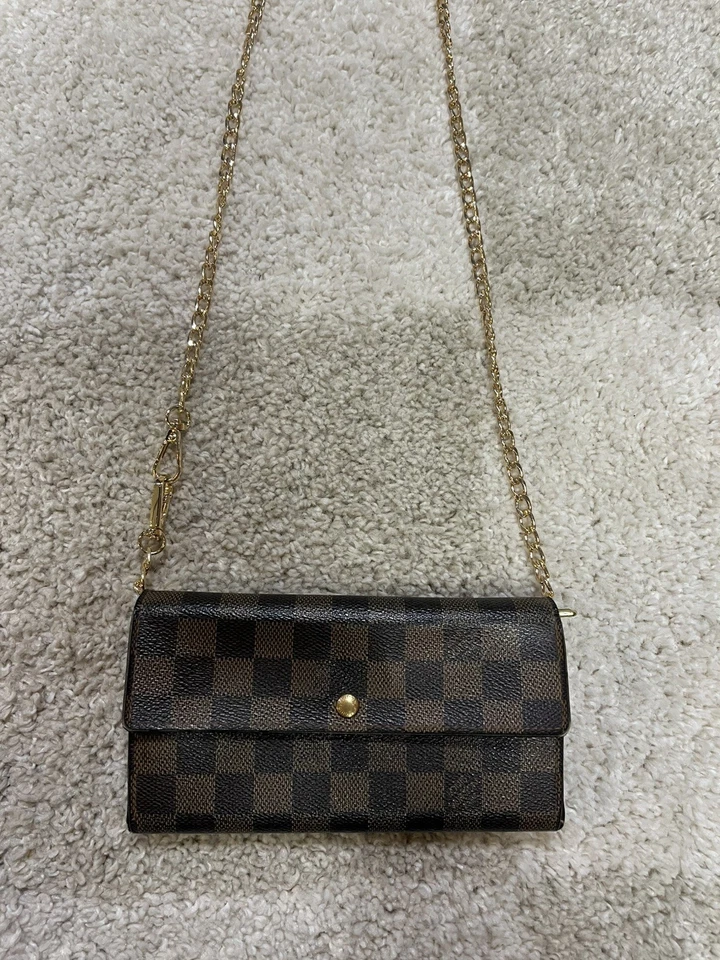 Louis Vuitton Damier Sarah wallet with gold chain and LV BOX! - Image 2 of 4