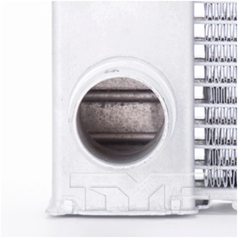 Radiador primario TYC para Infiniti Q60 2014-2015 3,7 L V6 Foto 3 de 4