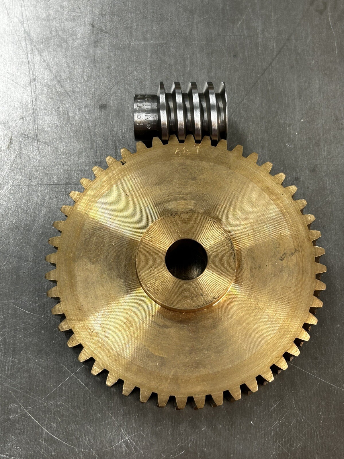 BOSTON GEAR BRONZE WORM GEAR SET 48:1 RATIO 5/8" AND 1/2” BORE 12 PITCH 1 LEAD