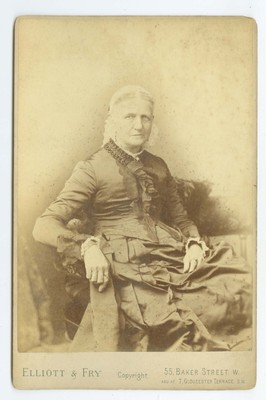 G1702~ MRS HENRY WARD BEECHER c.1870s Cabinet Card   Elliott & Fry London