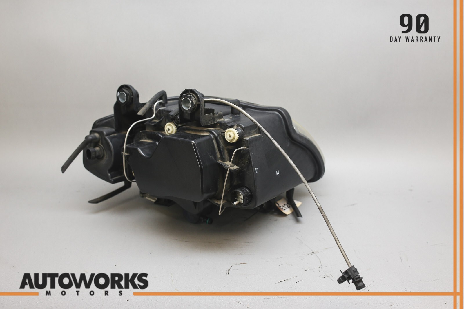 03-08 Maserati Quattroporte M139 Left Side Headlight Lamp Bi Xenon 190847 OEM