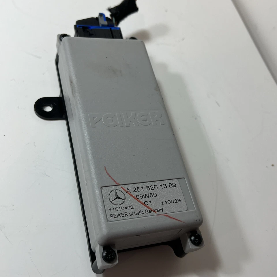 2010 MERCEDES-BENZ GL350 AUDIO AMPLIFIER CONTROL MODULE A2518201389 OEM - Imagem 3 de 4