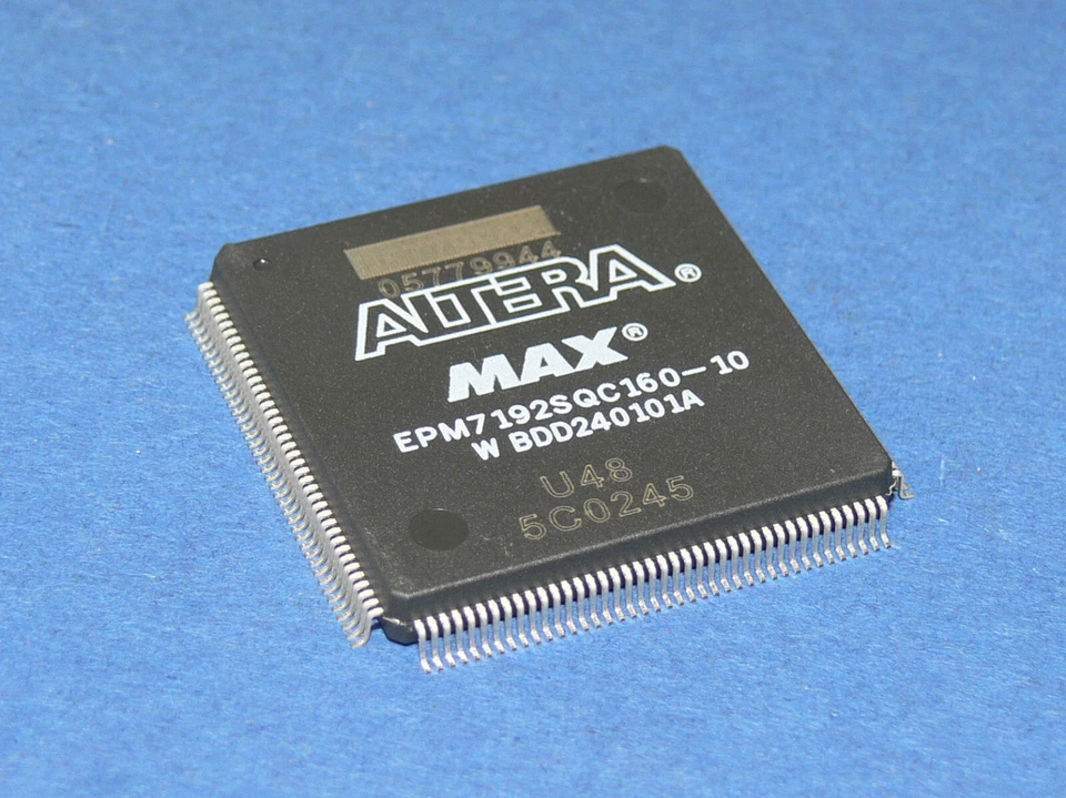 ALTERA EPM7192SQC160-10 Complex Programmable Logic Device ( CPLD ) SMD IC