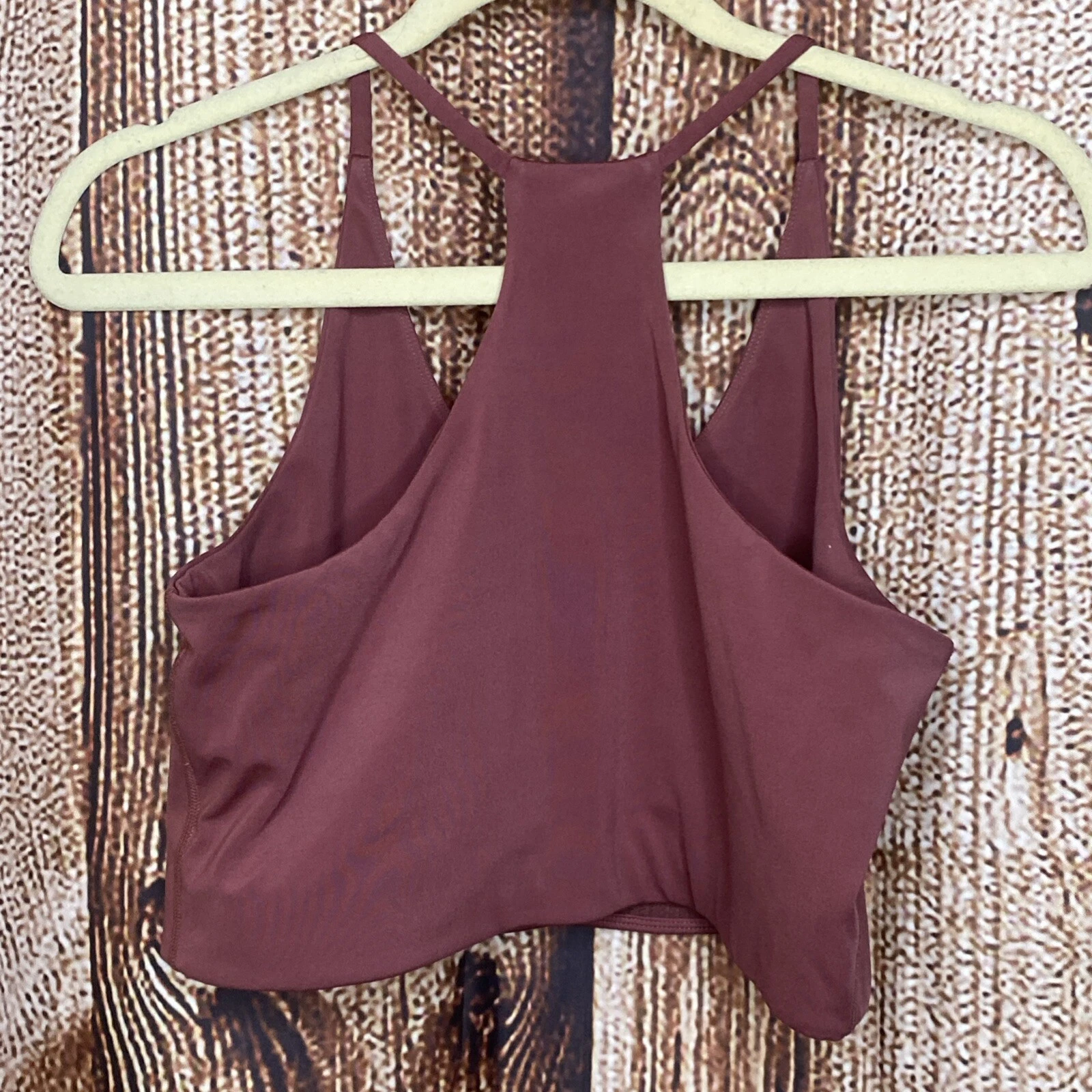 girlfriend-collective paloma racerback globe goji crop longline tank-bra