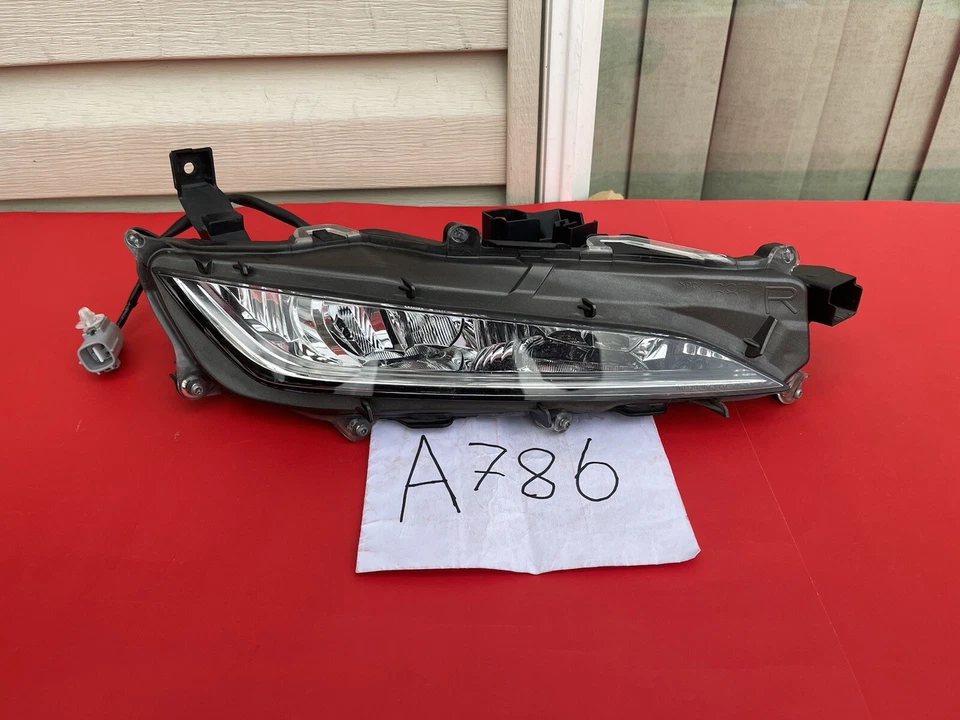 LEXUS RX RX350 RX450 2020-2022 BASE F SPORT derecho derecho diestro LED antiniebla lámpara OEM 786 Foto 3 de 4