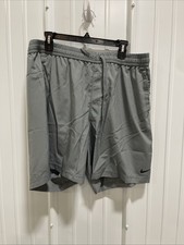 Nike Men's Form Dri-fit 7" Unlined Versatile Shorts XL