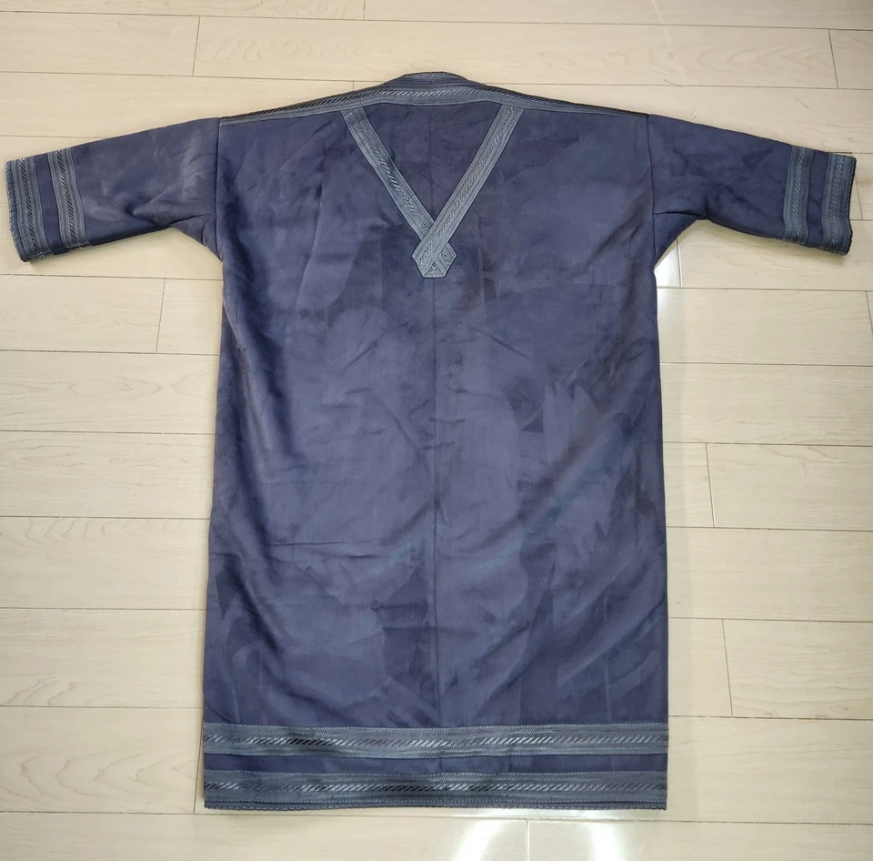 Farwa Bisht Gray Winter Warm Arabic Cloak Long Fur Coat Robe Mens Small - Image 2 of 4