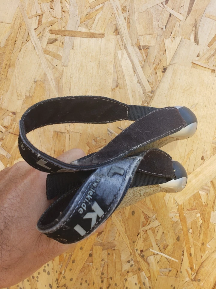 Set of LEKI Cressida Trekking Poles 90-125CM ..4L - Image 3 of 3