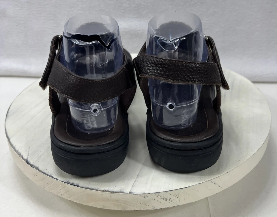 Sandalias de pescador de gancho y bucle marrón de cuero granulado Azaleia para mujer talla 10 M Foto 4 de 4