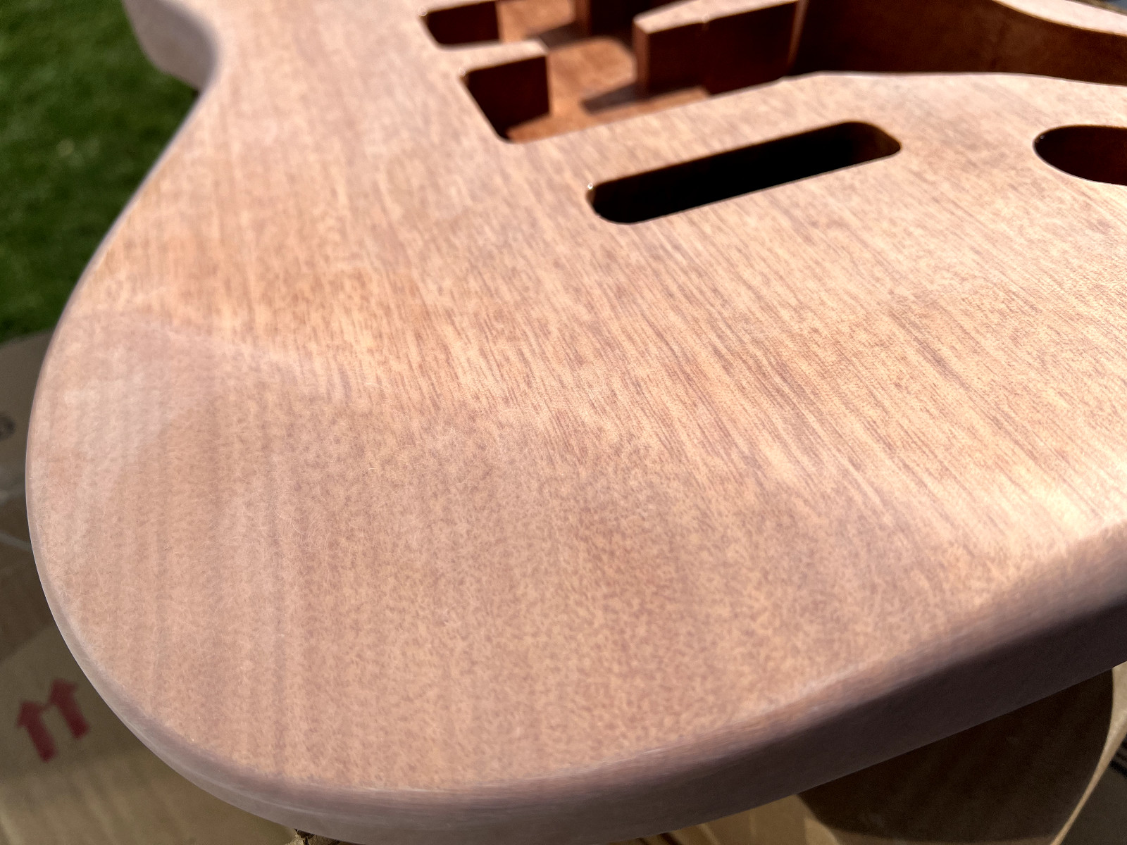 Corpo chitarra stile Stratocaster incompiuto --Fai un'offerta! foto 3