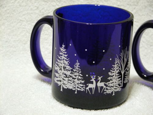 2 Vintage Libbey Cobalt Blue Glass Mug Cups Reindeer Pine Trees - Picture 5 of 5