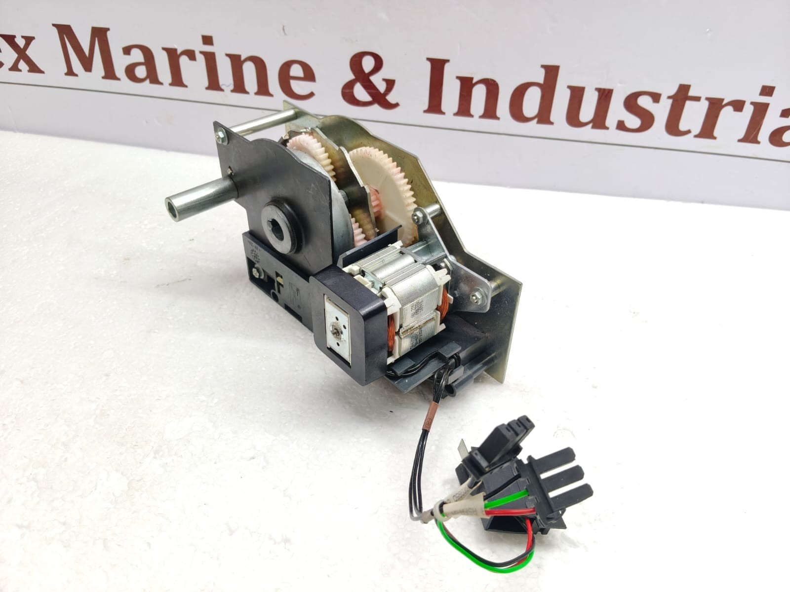Schneider Electric 47894 MCH/XM 200-240VAC Motor Mechanism 50-60-400HZ
