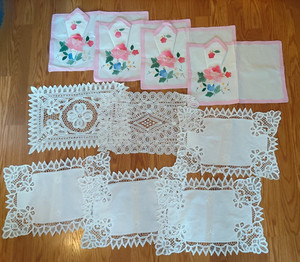 lot of 10 vintage assorted place mats  Belgian tape lace, applique flowers