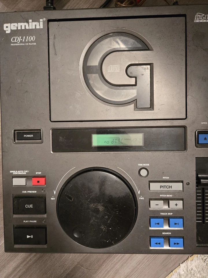 Lote de 2 reproductores de CD DJ profesionales Gemini CDJ-1100 - sin probar / para piezas - con Foto 2 de 4