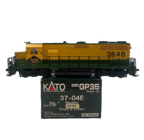Motor a escala Ho Kato EMD GP35 fase 1b 37-04E líneas de lectura #3646 | Zustand: Used