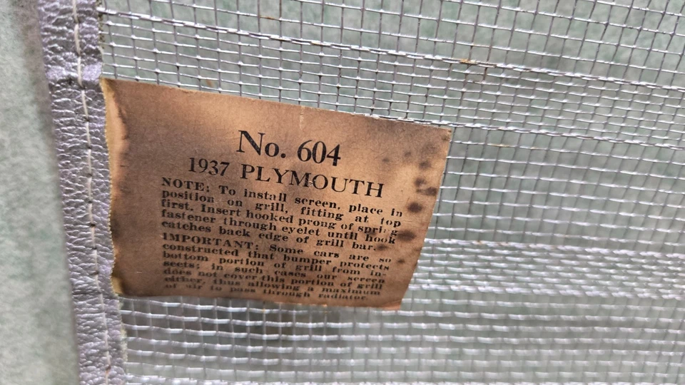 老式 1937 年普利茅斯汽车卡车散热器烤架外壳屏幕保护套配件 NOS — 第 3/3 张图片