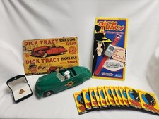 Vintage 1940s Marx Dick Tracy Police Dept. Convertible with box Ring Topps Cards