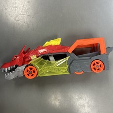 Hot Wheels City Dragon Launch Transporter Car Hauler in VGC Tested And Works