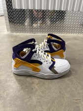 Zapato para hombre Nike Air Flight Huarache Lakers Home talla 11 USADO 705005-101