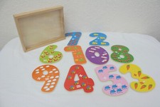 RARE EDUCATIONAL CHILDRENS 10 INDIVIDUAL NUMBER PUZZLES IN WOODEN BOX USED