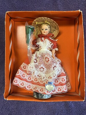 Firenze 23 Made In Italy Doll With Red Lace Dress, Bouquet Of Flowers And Hat