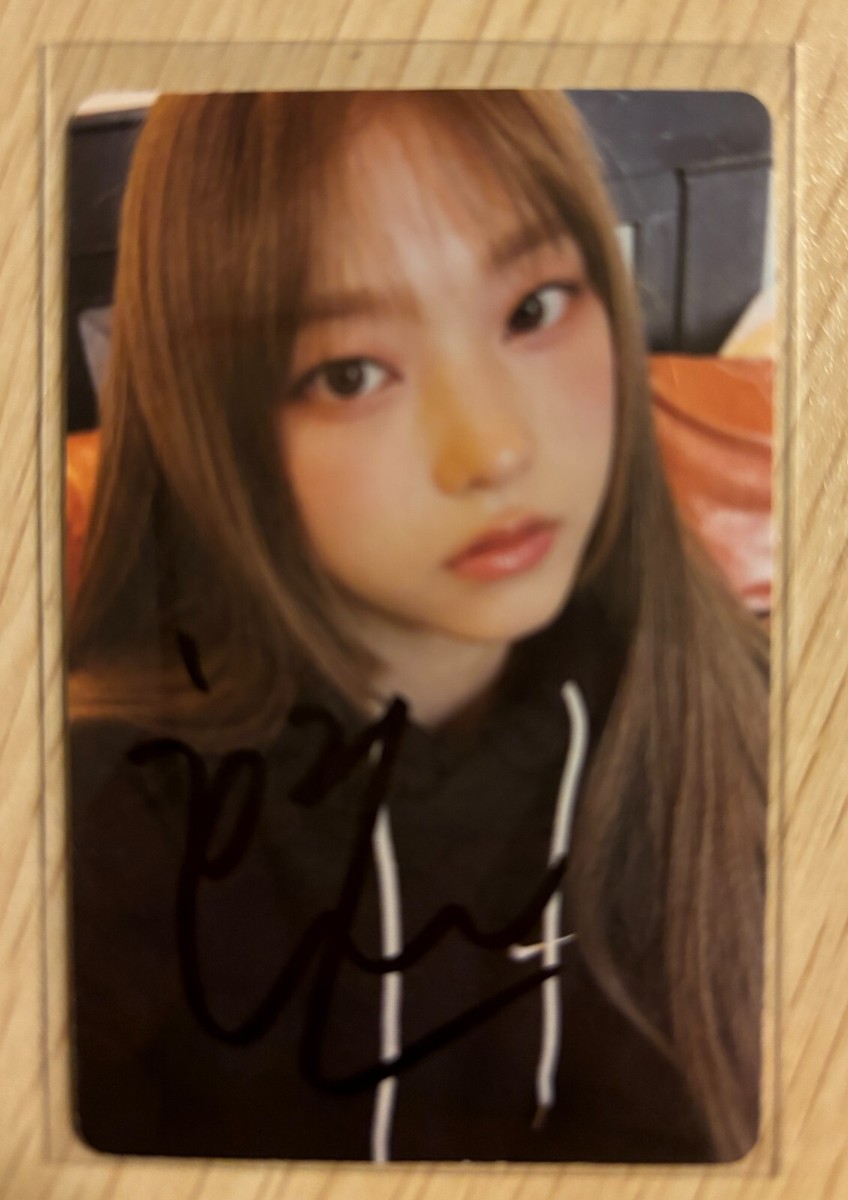 NEWJEANS [NEW JEANS] HAERIN Autographed Signed Photo Card PC