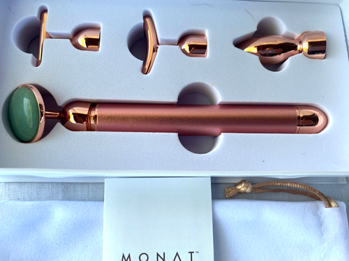 MONAT 4 IN 1..BEAUTY BAR..FACIAL MASSAGER..NEW IN BOX..INSTRUCTIONS & CARRY CASE - Picture 3 of 5