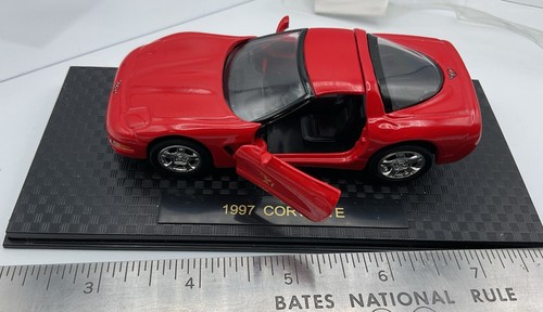 1997 Corvette - 1:43 Scale Diecast - Road Champs Collectibles - 1 of 10000 - Picture 10 of 17